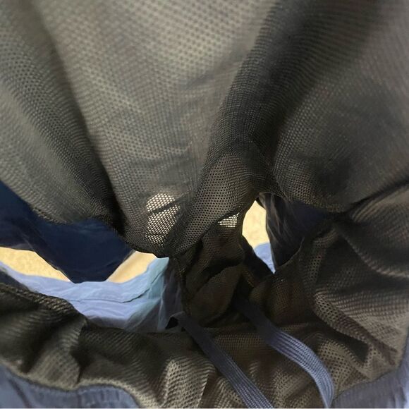 The North Face Blue Net Lined Swim Trunks - Picture 5 of 7